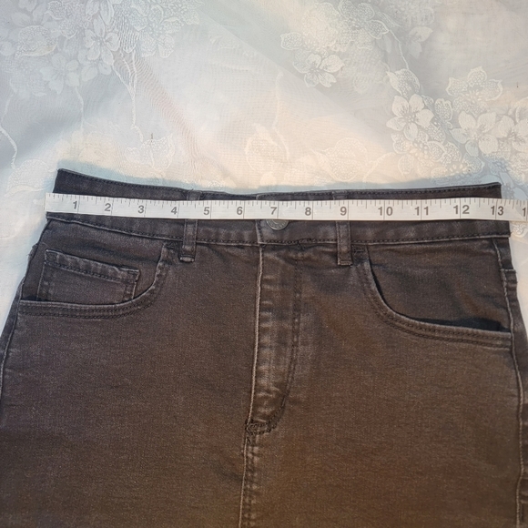 BLACK denim mini skirt- Garage- size small - Picture 4 of 5